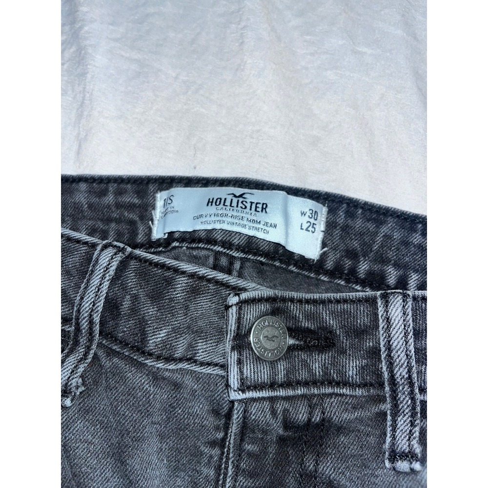 Hollister High-Rise Straight Black Jeans - Picture 2 of 3